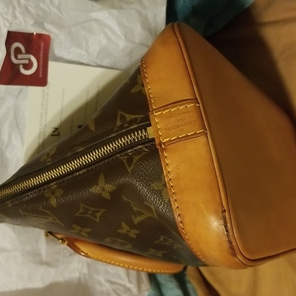 Louis Vuitton Monogram Alma PM - Picture 9 of 14